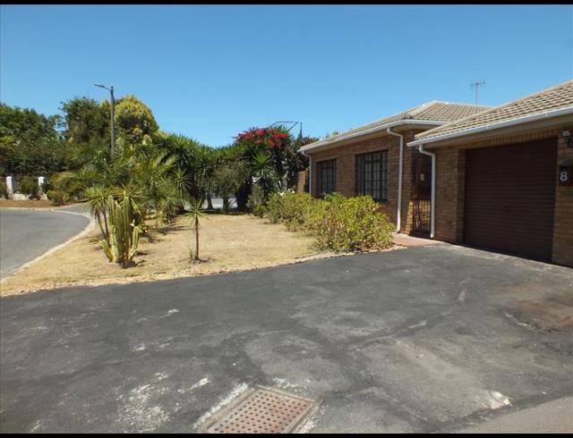 4 BEDROOM HOUSE FOR SALE IN WELWAY PARK EAST